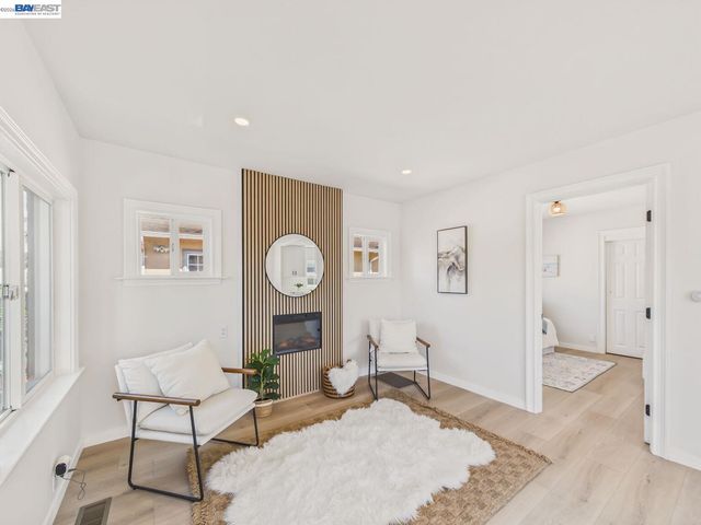 1106 88Th Ave, Oakland, CA 94621