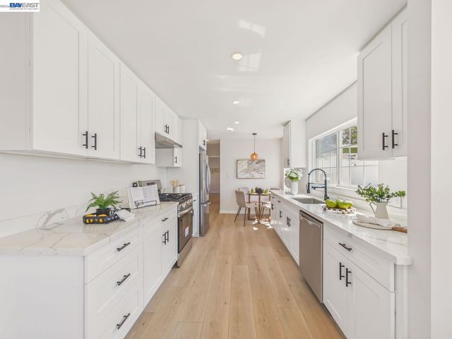 1106 88Th Ave, Oakland, CA 94621