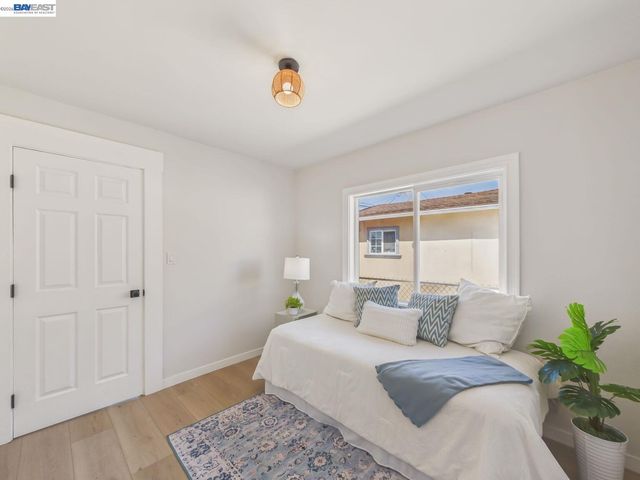 1106 88Th Ave, Oakland, CA 94621