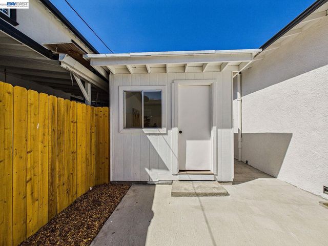 1106 88Th Ave, Oakland, CA 94621