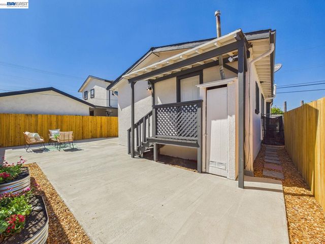 1106 88Th Ave, Oakland, CA 94621