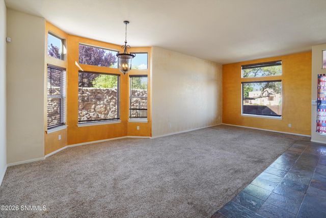 2205 Sun Chaser Place, Las Cruces, NM 88011