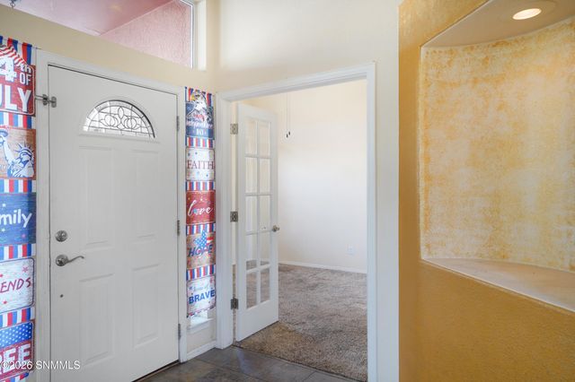 2205 Sun Chaser Place, Las Cruces, NM 88011