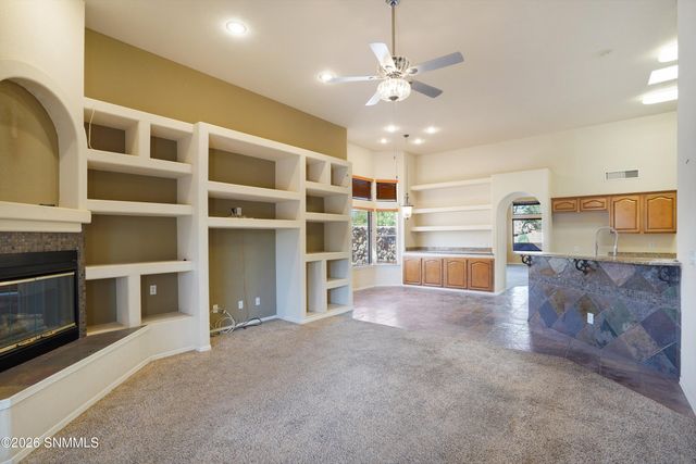 2205 Sun Chaser Place, Las Cruces, NM 88011