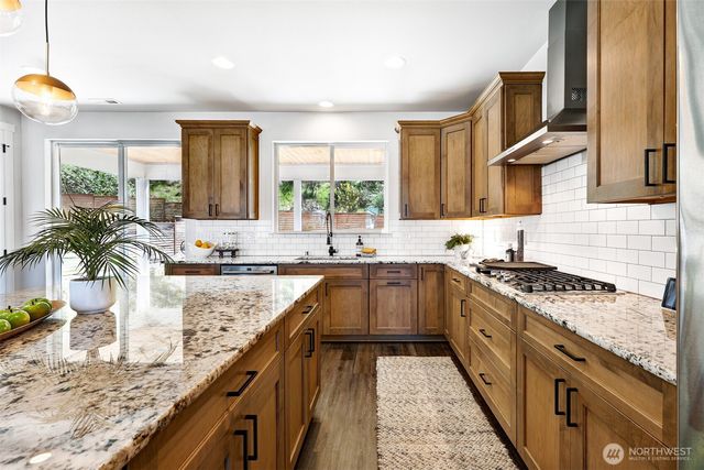8396 28th Ct East, Edgewood, WA 98371