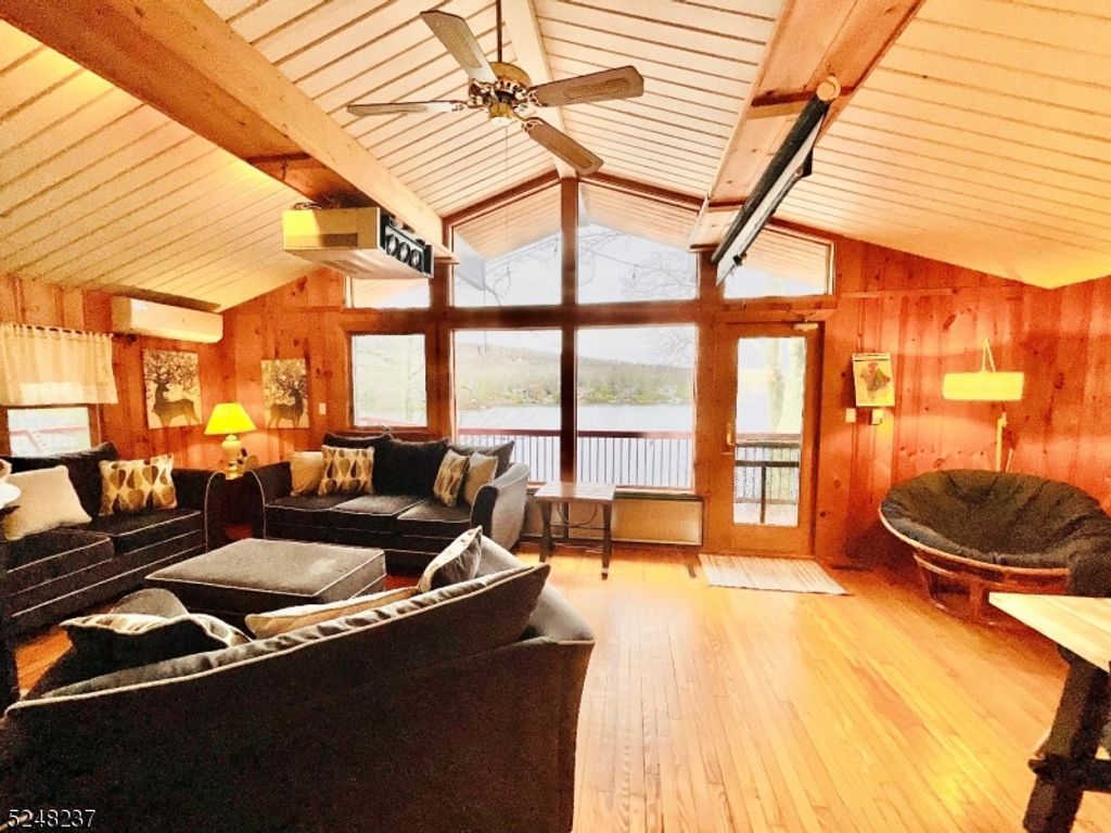 639 Canistear Rd, Vernon Twp., NJ 07422 — photo 2