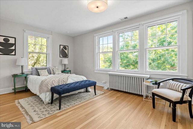 2940 BELLEVUE TER NW, Washington, DC 20016