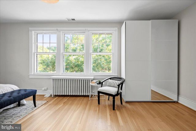 2940 BELLEVUE TER NW, Washington, DC 20016