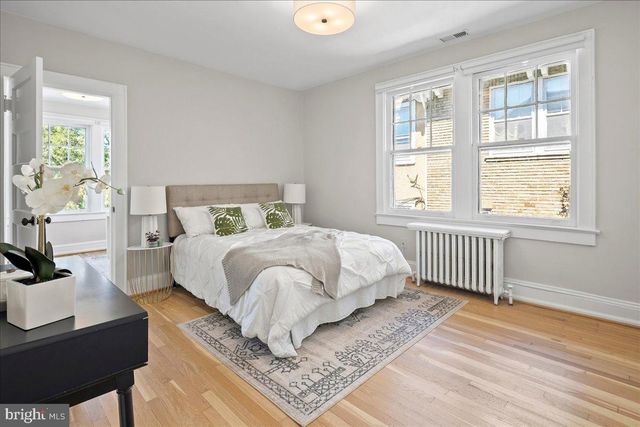 2940 BELLEVUE TER NW, Washington, DC 20016