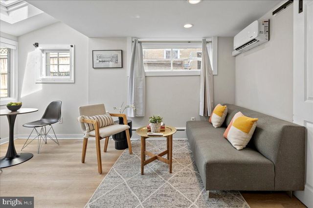 2940 BELLEVUE TER NW, Washington, DC 20016