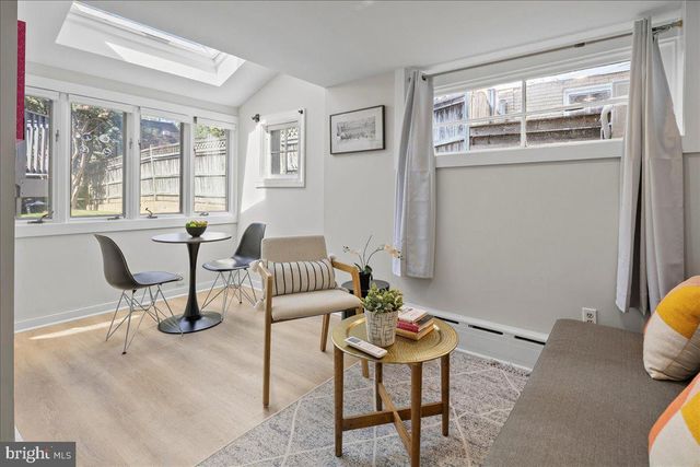 2940 BELLEVUE TER NW, Washington, DC 20016