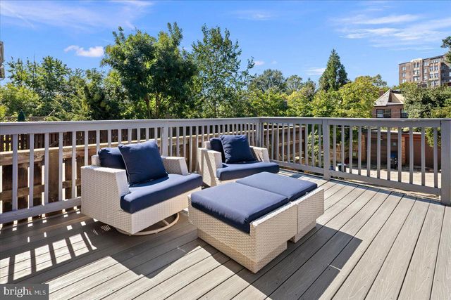 2940 BELLEVUE TER NW, Washington, DC 20016