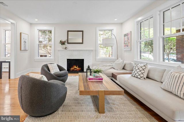 2940 BELLEVUE TER NW, Washington, DC 20016