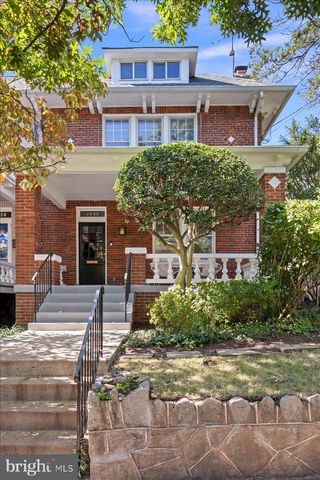 2940 BELLEVUE TER NW, Washington, DC 20016