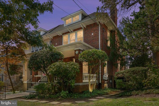 2940 BELLEVUE TER NW, Washington, DC 20016
