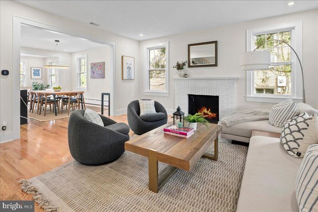 2940 BELLEVUE TER NW, Washington, DC 20016