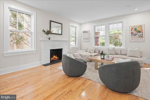 2940 BELLEVUE TER NW, Washington, DC 20016