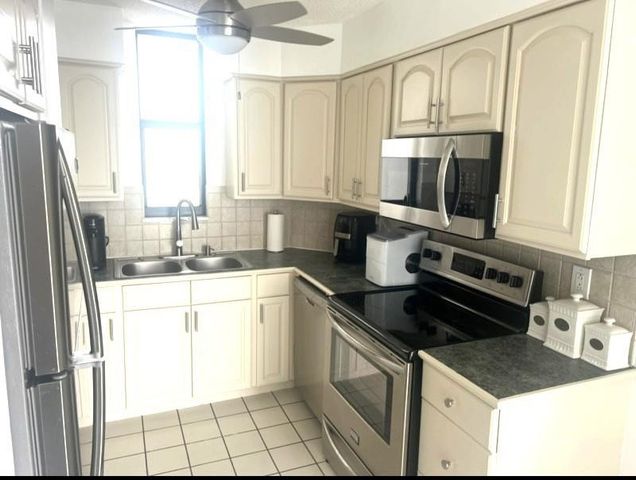 1000 S Ocean Boulevard 15J, Pompano Beach, FL 33062