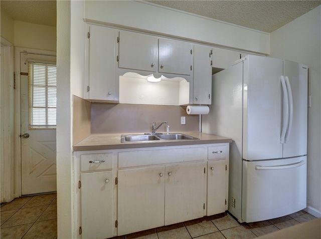 1638 Spicewood Dr, Corpus Christi, TX 78412