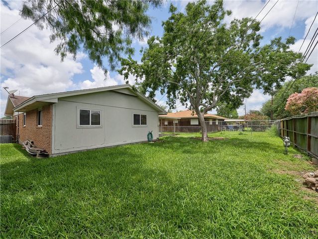 1638 Spicewood Dr, Corpus Christi, TX 78412