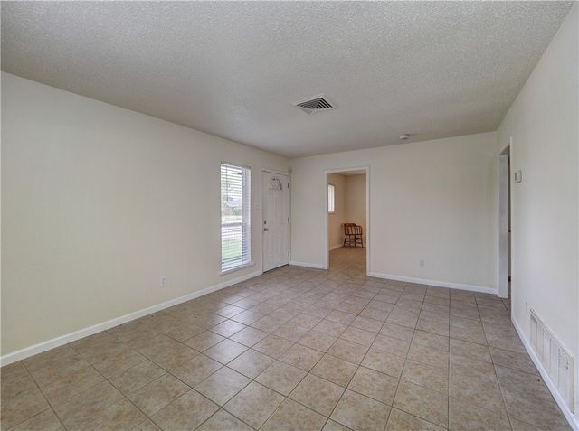1638 Spicewood Dr, Corpus Christi, TX 78412
