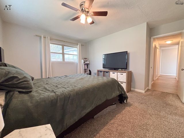 605 OAK STREET, Burkburnett, TX 76354