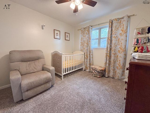 605 OAK STREET, Burkburnett, TX 76354