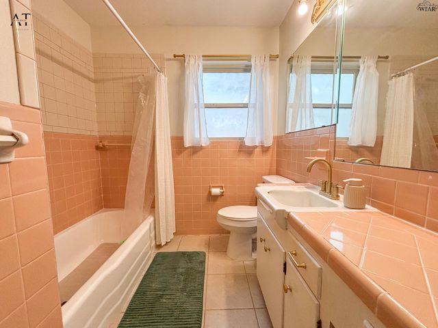 605 OAK STREET, Burkburnett, TX 76354