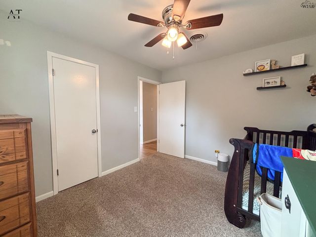 605 OAK STREET, Burkburnett, TX 76354