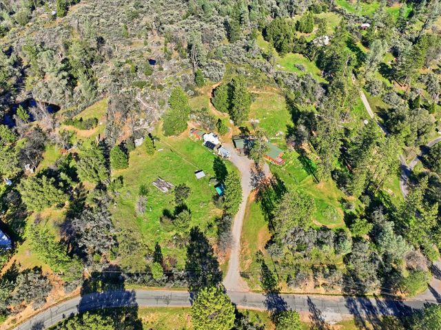 3868 Pinecrest Drive, Mariposa, CA 95338