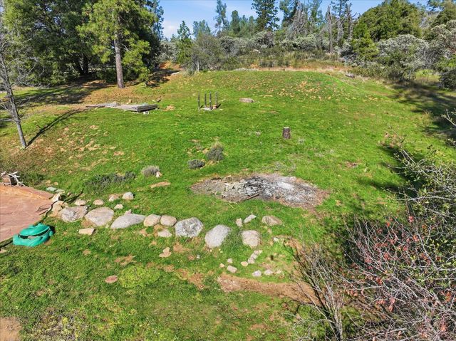 3868 Pinecrest Drive, Mariposa, CA 95338