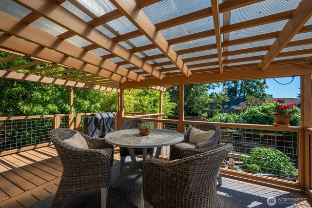 349 NW 49th Street, Seattle, WA 98107
