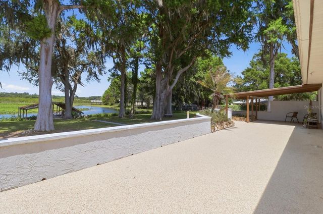 7961 W RIVERBEND ROAD, Crystal River, FL 34428
