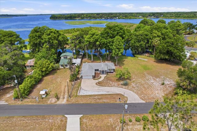 7961 W RIVERBEND ROAD, Crystal River, FL 34428