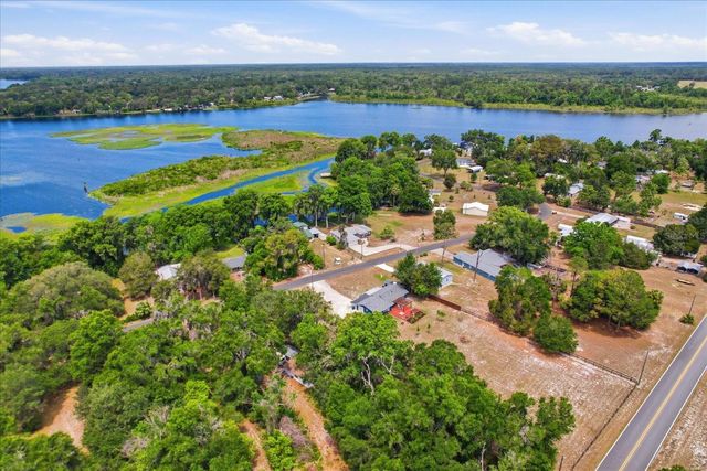 7961 W RIVERBEND ROAD, Crystal River, FL 34428