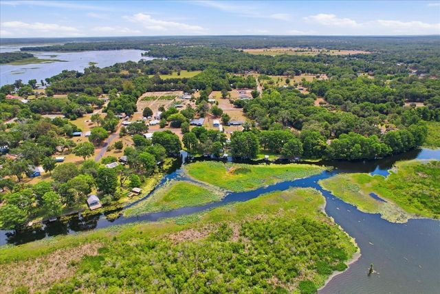 7961 W RIVERBEND ROAD, Crystal River, FL 34428