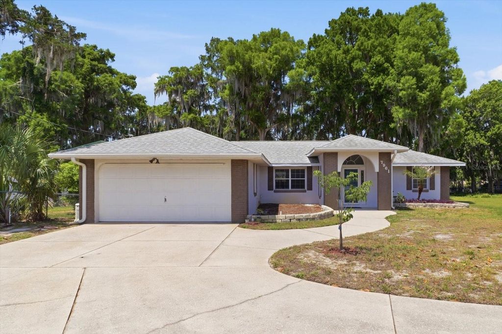 7961 W RIVERBEND ROAD, Crystal River, FL 34428