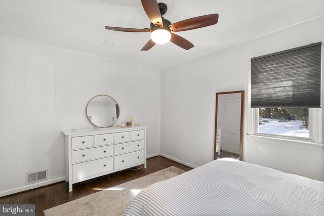 7005 GROVE RD, Alexandria, VA 22306