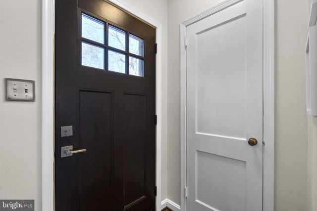 7005 GROVE RD, Alexandria, VA 22306