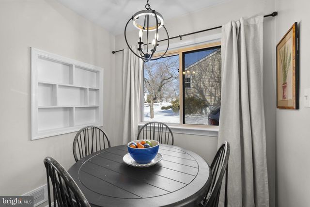 7005 GROVE RD, Alexandria, VA 22306