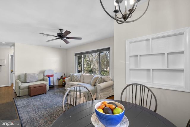 7005 GROVE RD, Alexandria, VA 22306