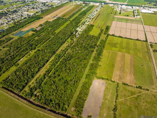 4744 B Hwy 1, Raceland, LA 70394