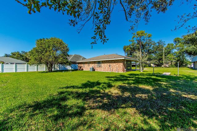 4744 B Hwy 1, Raceland, LA 70394