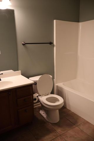 5806 FREEPORT WAY, Columbia, MO 65201