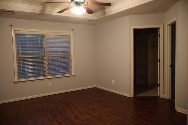 5806 FREEPORT WAY, Columbia, MO 65201