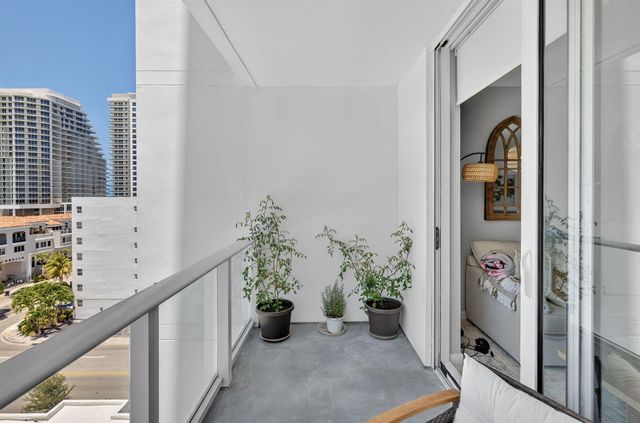 401 N Birch Road 714, Fort Lauderdale, FL 33304