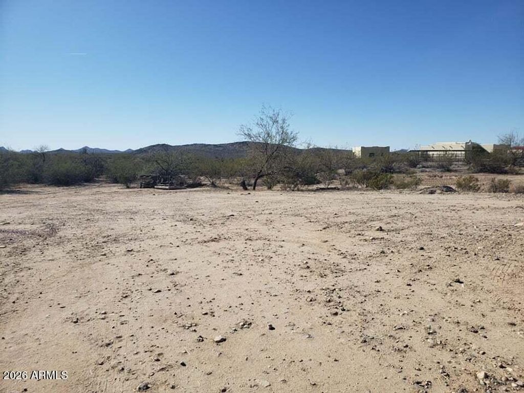 Image 3 of property listing at 00*2 N 218 Avenue 2, Wittmann, AZ 85361