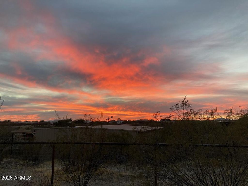 Image 4 of property listing at 00*2 N 218 Avenue 2, Wittmann, AZ 85361