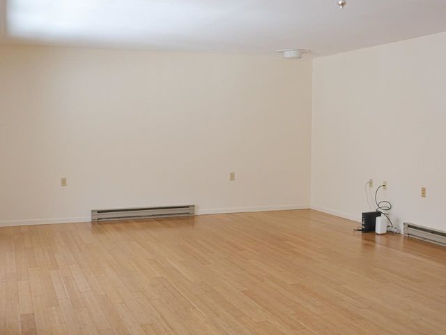 46 Hawthorne Circle, South Burlington, VT 05403