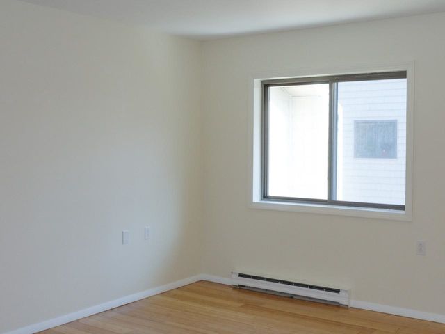 46 Hawthorne Circle, South Burlington, VT 05403